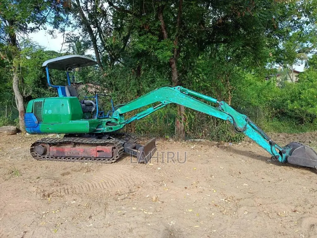 Komatsu PC 30 2015 Heavy-Duty (Used)