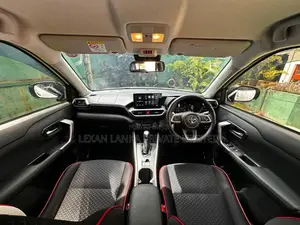 Toyota Raize 2025 SUV (Used)