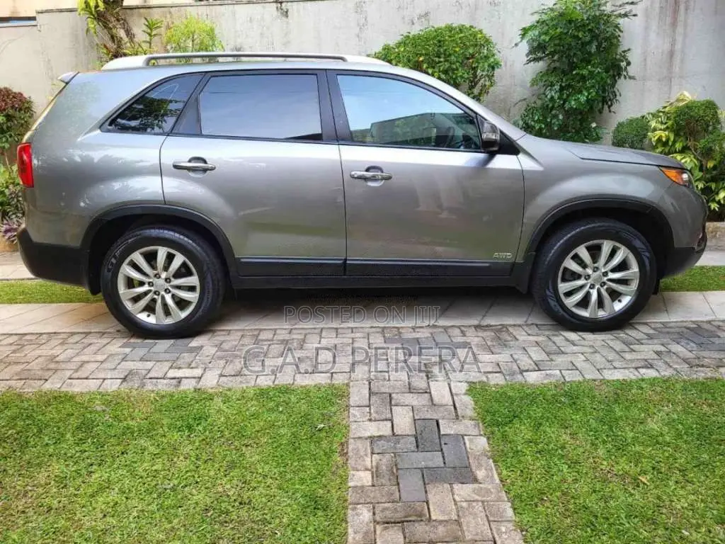 Kia Sorento 1-11 Options 2012 SUV (Used)