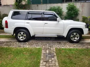 Nissan Patrol GRX 2008 SUV (Used)