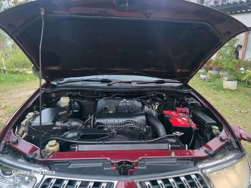 Mitsubishi Montero 2012 SUV (Used)