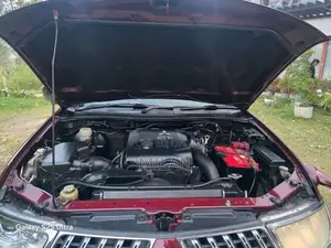 Mitsubishi Montero 2012 SUV (Used)