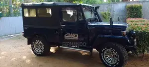 Mitsubishi 4dr5 1978 SUV (Used)