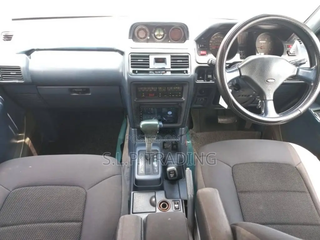 Mitsubishi Pajero 2012 SUV (Used)