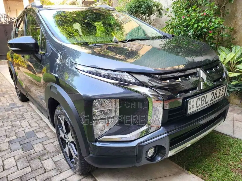 Mitsubishi Xpander Cross 2020 SUV (Used)
