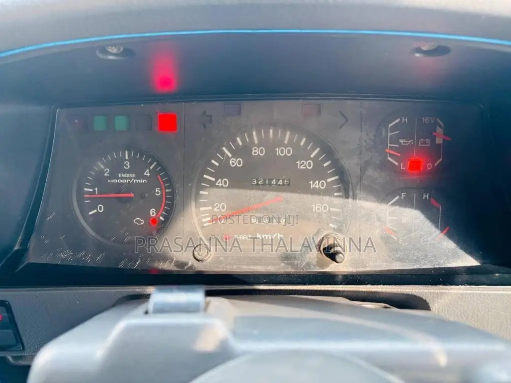Toyota Box Prado 1989 SUV (Used)