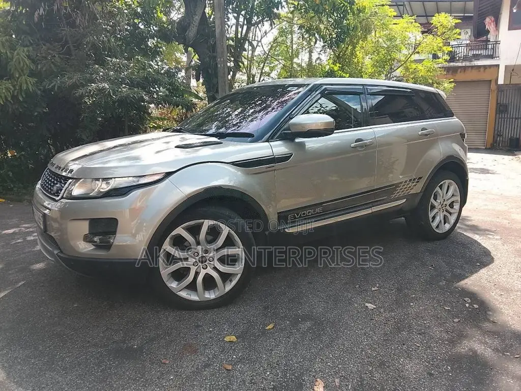 Land-Rover Evoque 2012 SUV (Used)
