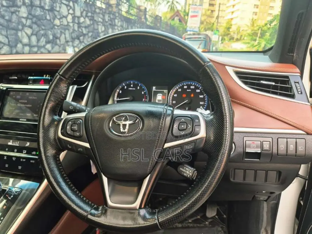 Toyota Harrier Elegance 2017 SUV (Used)