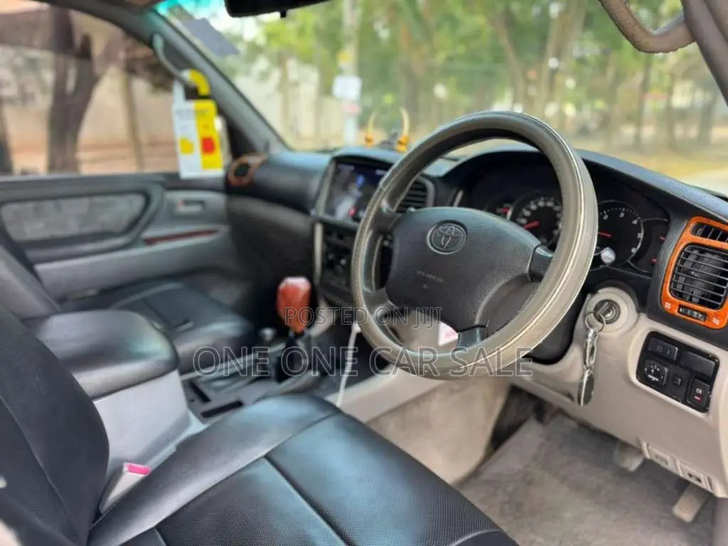 Toyota Land Cruiser Sahara 100 VX Limited 2004 SUV (Used)