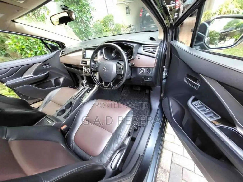 Mitsubishi Xpander Cross 2020 SUV (Used)