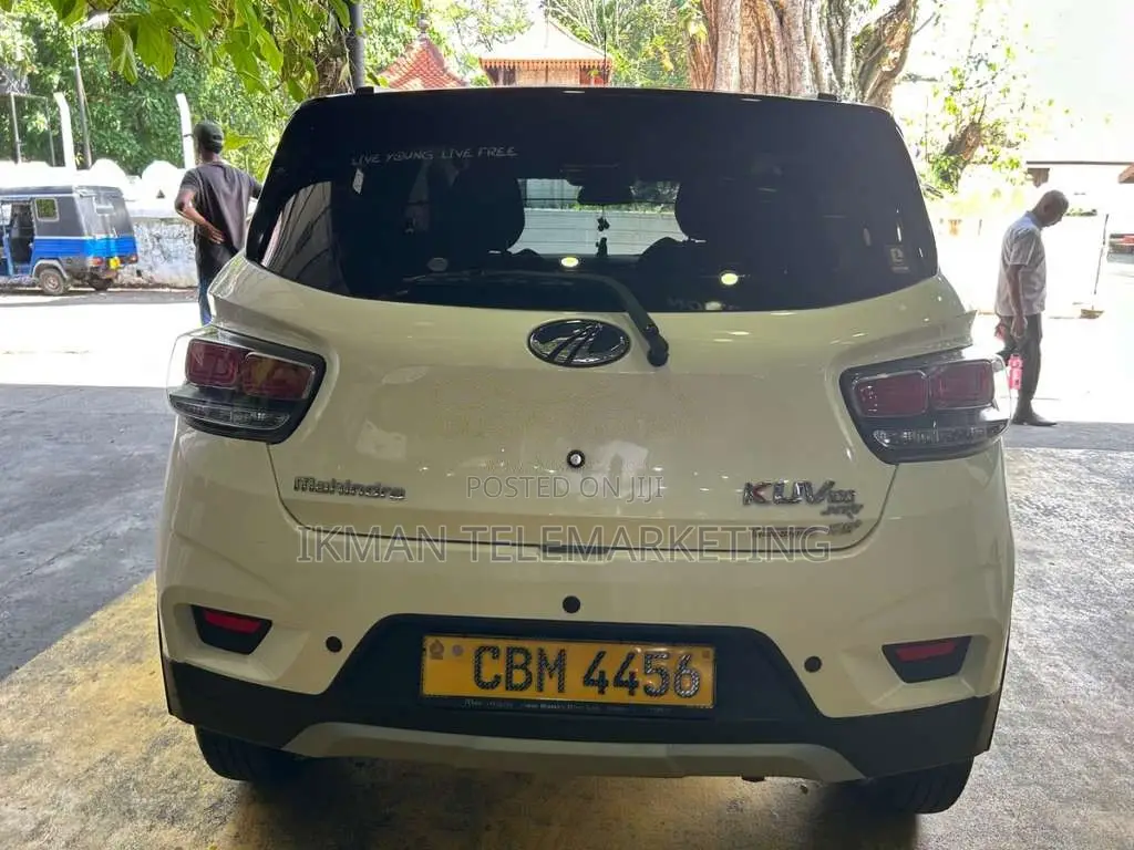 Mahindra KUV 100 2024 SUV (Used)