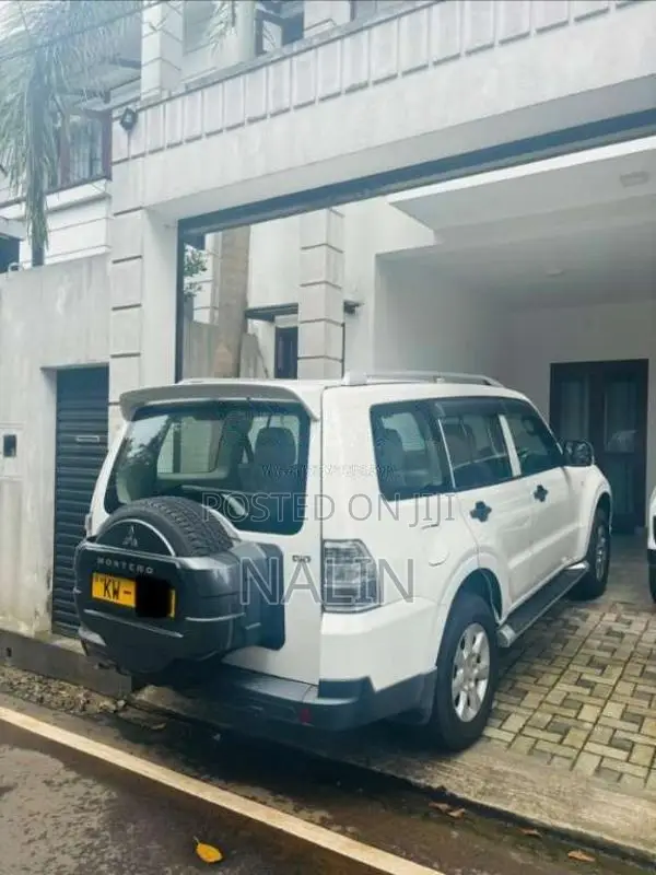 Mitsubishi Montero 2013 SUV (Used)