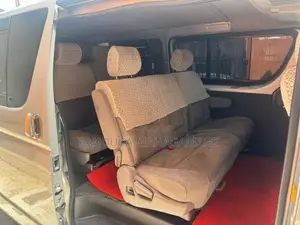 Toyota KDH 2013 Van (Used)