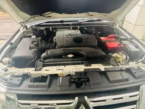 Mitsubishi Montero 2013 SUV (Used)