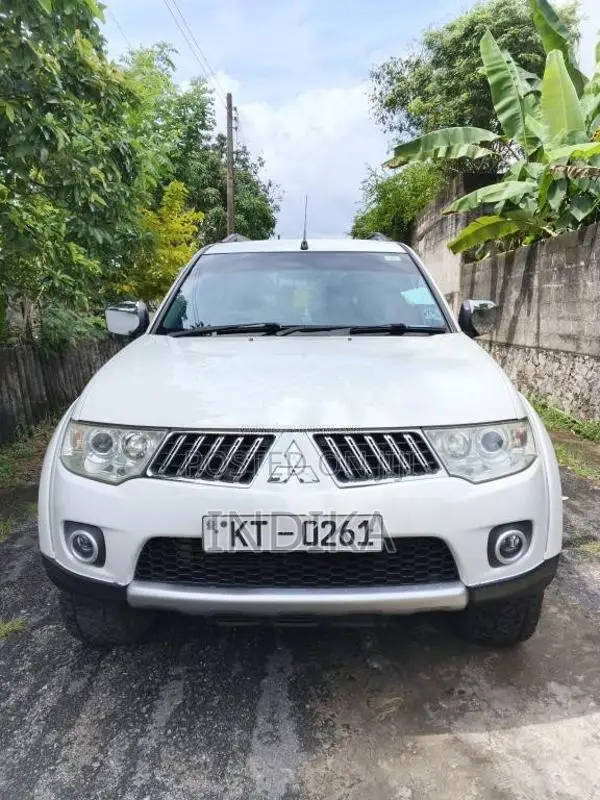 Mitsubishi Montero Sport 2012 SUV (Used)