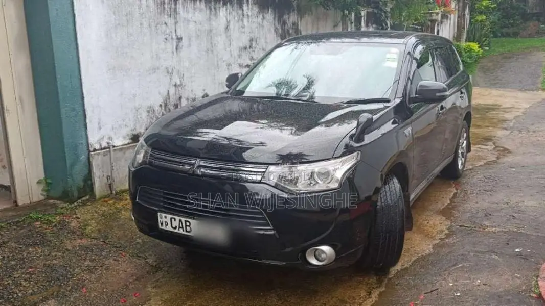 Mitsubishi Outlander 2013 SUV (Used)