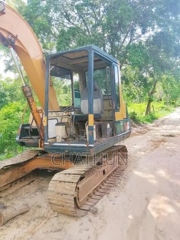 Komatsu PC 60 Dash 5 2000 Heavy-Duty (Used)