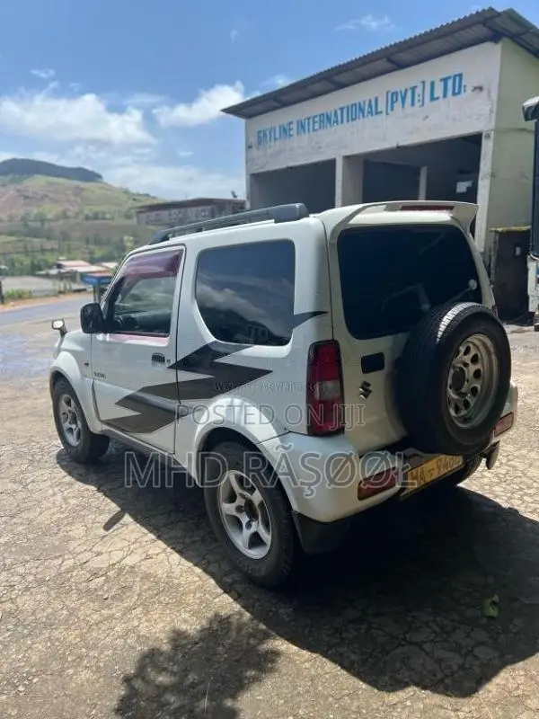 Suzuki Jimny 2000 SUV (Used)