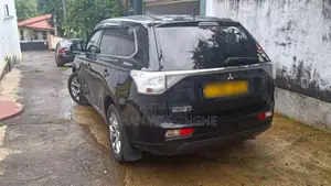 Mitsubishi Outlander 2013 SUV (Used)
