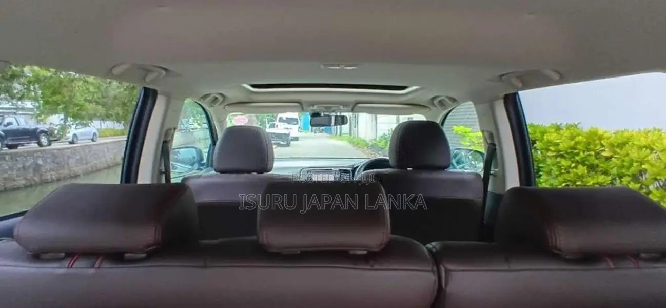 Mitsubishi Outlander NAVI PREMIUM PHEV 2016 SUV (Used)