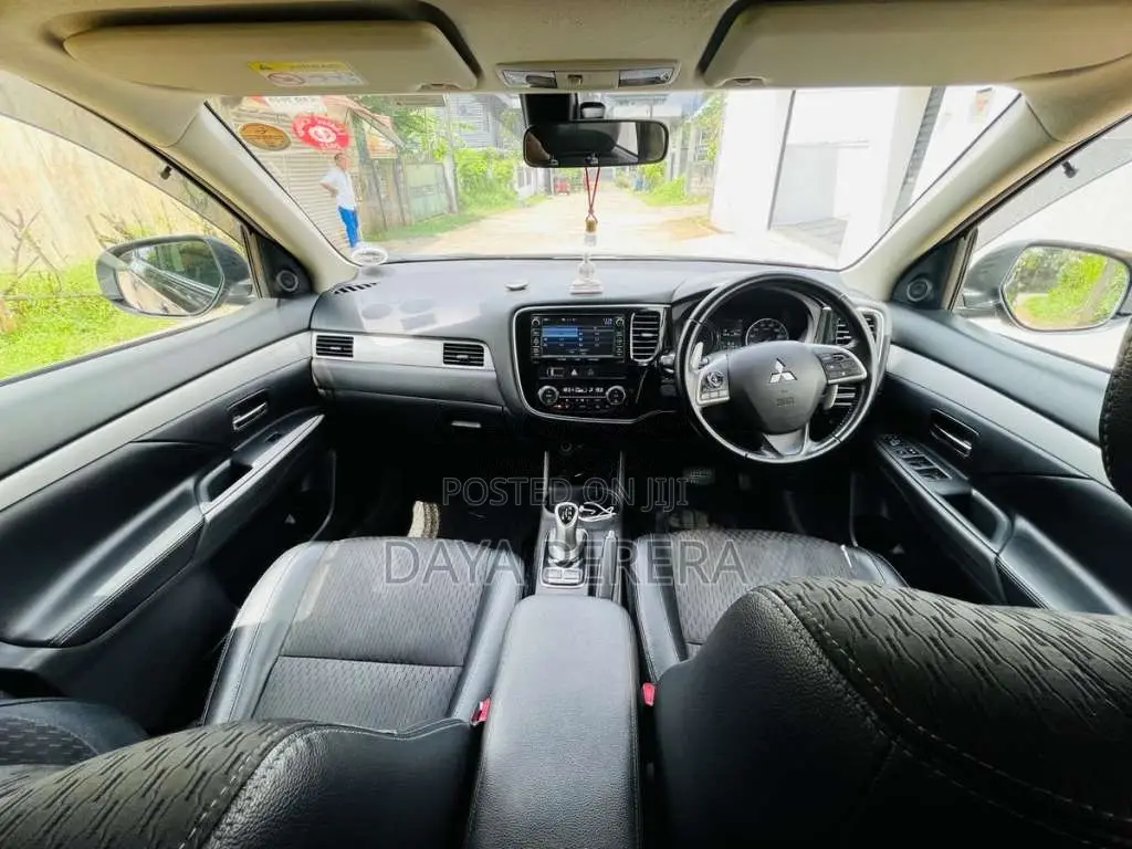 Mitsubishi Outlander 2014 SUV (Used)
