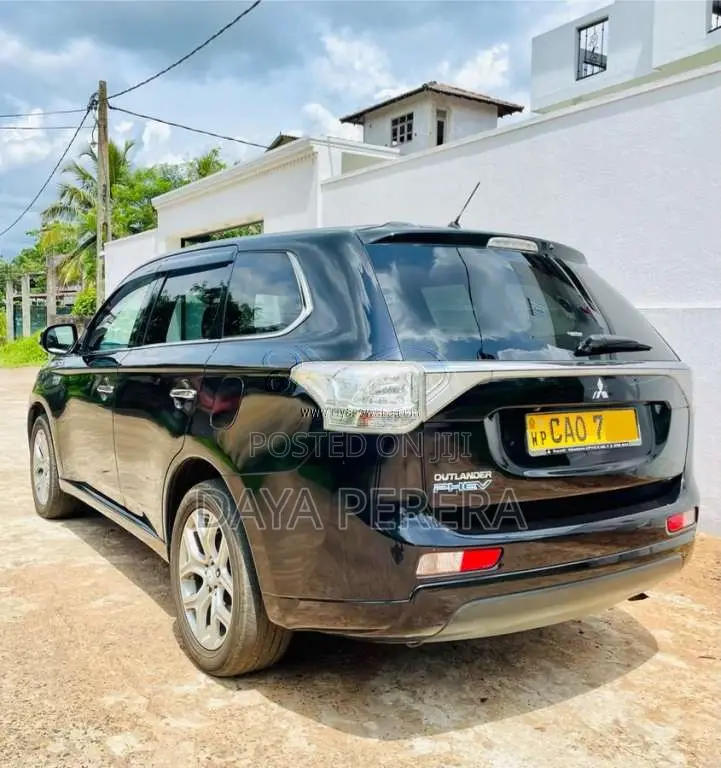 Mitsubishi Outlander 2014 SUV (Used)