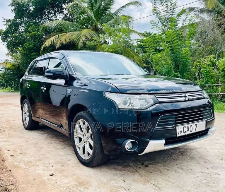 Mitsubishi Outlander 2014 SUV (Used)