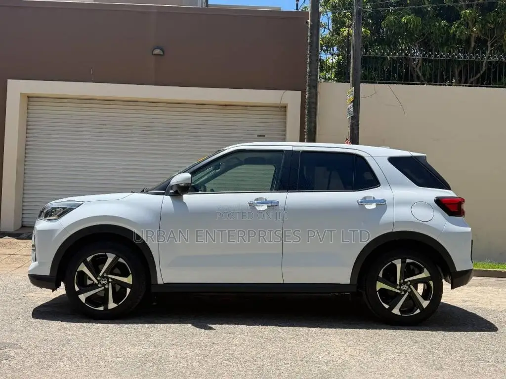 Toyota Raize Hybrid Z 2024 SUV Unregistered (Recondition)