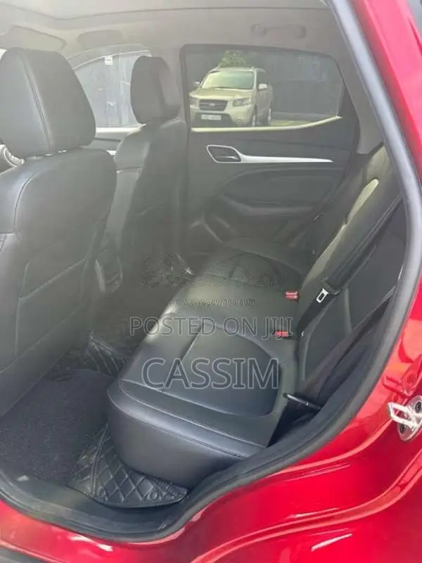 MG ZS 2025 SUV (Used)