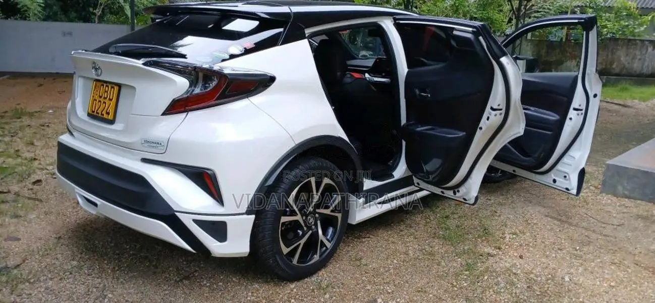 Toyota CHR NGX 50 AWD GT Turbo 2018 SUV (Used)
