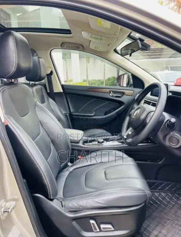 DFSK Glory I-Auto 2022 SUV (Used)