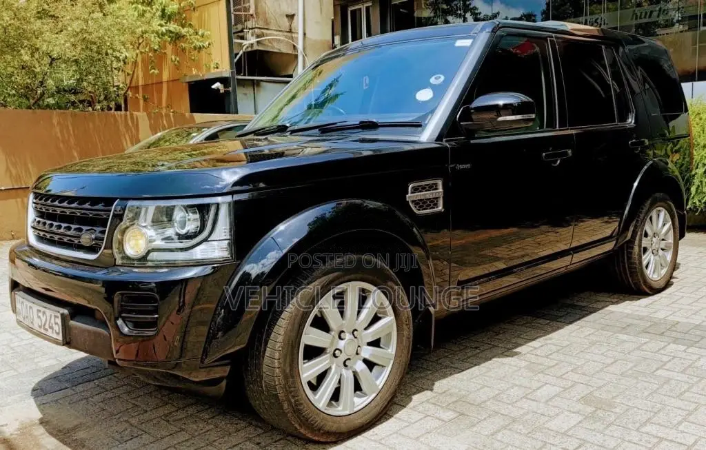 Land-Rover Discovery S 2016 SUV (Used)