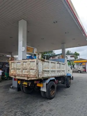 Isuzu Juston Forward 1999 Lorry (Used)