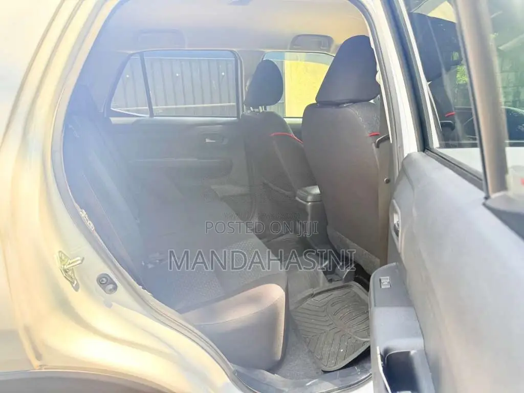 Toyota Raize 2024 SUV (Used)