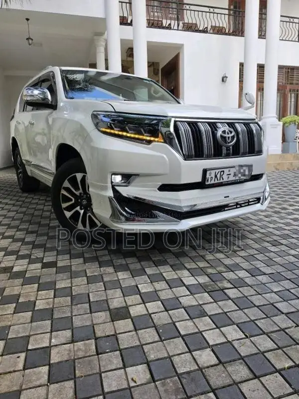 Toyota LAND CRUISER PRADO 150 TX 2010 SUV (Used)