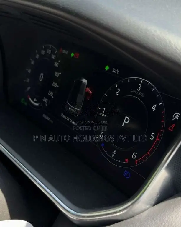 Land-Rover RANGE ROVER SPORT- 2018 SUV (Used)