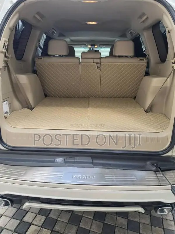 Toyota LAND CRUISER PRADO 150 TX 2010 SUV (Used)