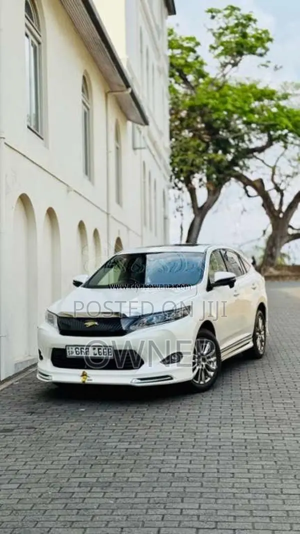 Toyota Harrier 2015 SUV (Used)