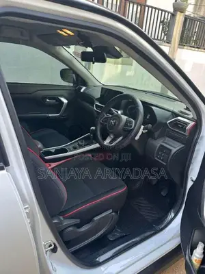 Toyota Raize 2024 SUV (Used)
