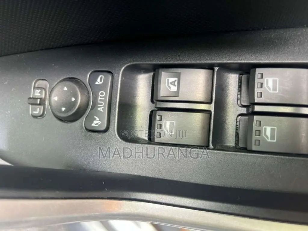 Toyota Raize 2023 SUV (Used)