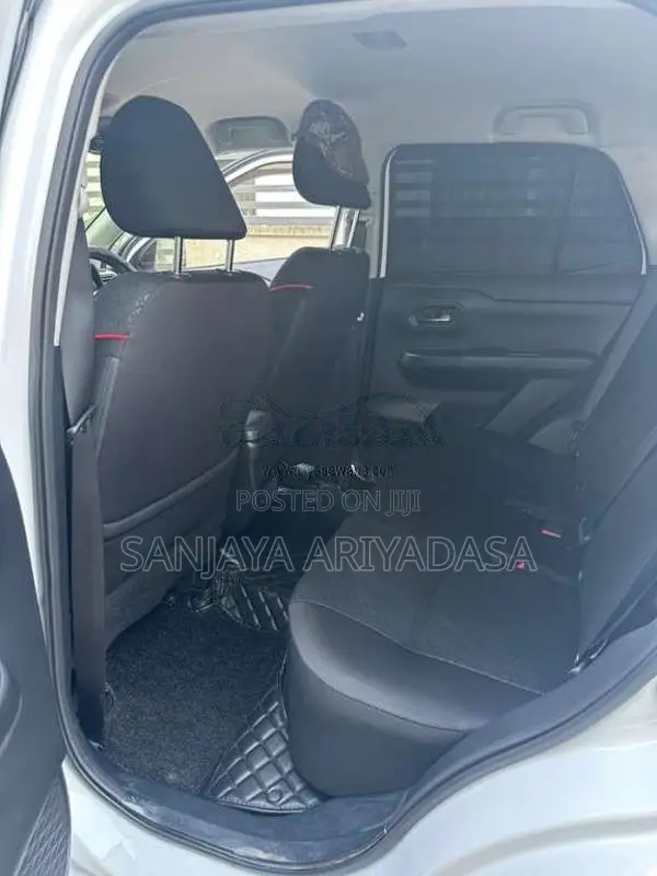 Toyota Raize 2024 SUV (Used)