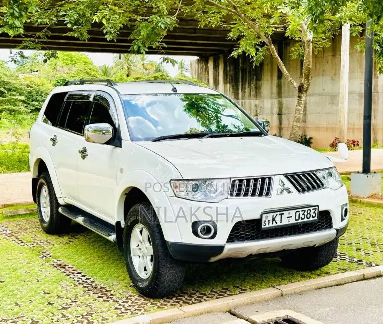 Mitsubishi Montero Sport 2011 SUV (Used)