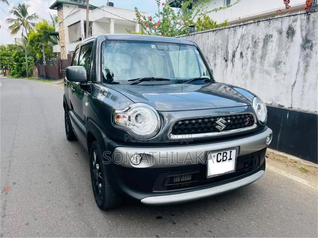 Suzuki Xbee 2018 SUV (Used)