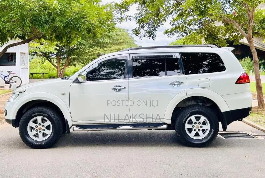 Mitsubishi Montero Sport 2011 SUV (Used)