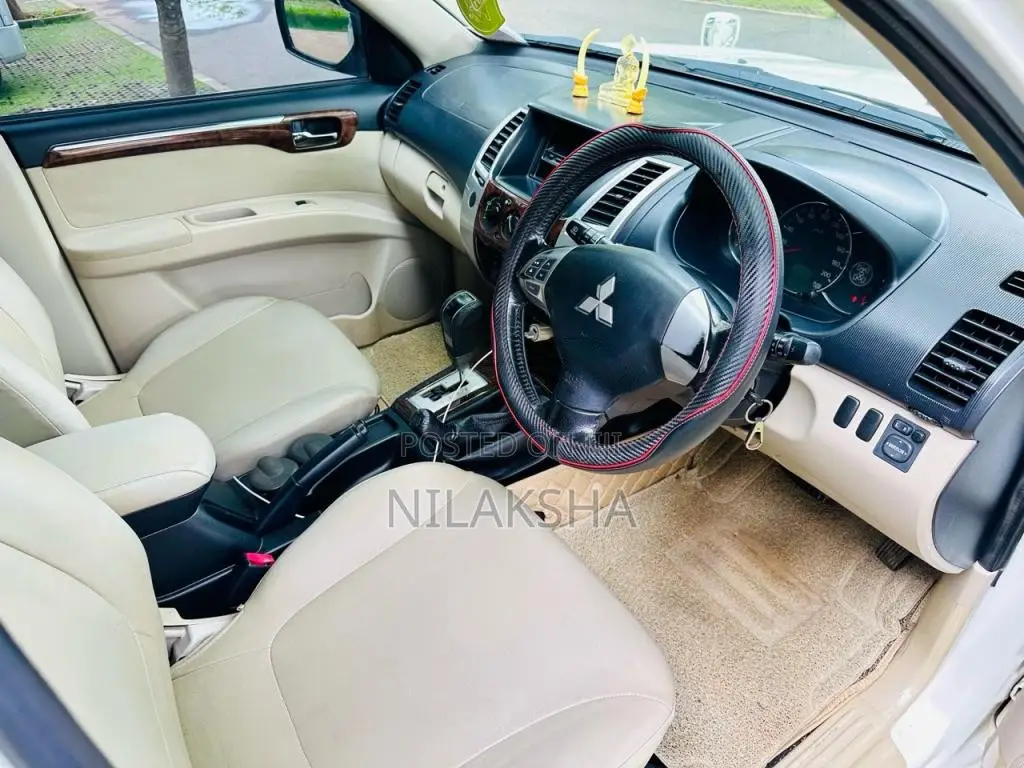 Mitsubishi Montero Sport 2011 SUV (Used)