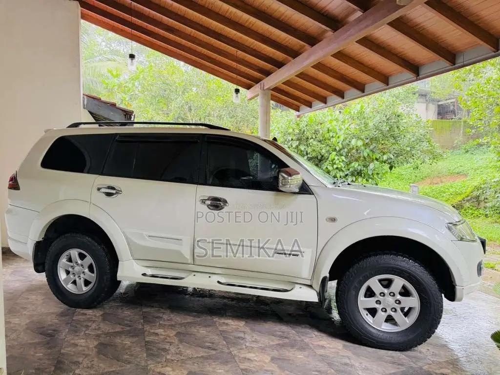 Mitsubishi Montero Sport 2012 SUV (Used)