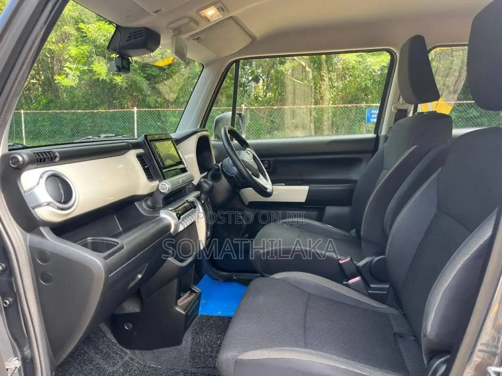 Suzuki Xbee 2018 SUV (Used)