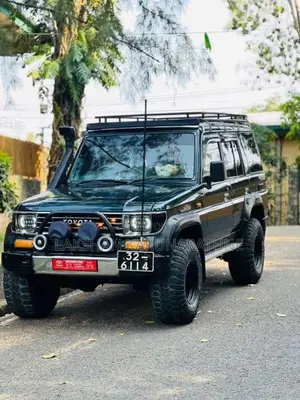 Toyota Land Cruiser Box Prado LJ78 1989 SUV (Used)