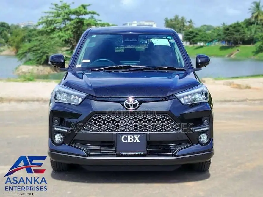 Toyota Raize Z BSM 2023 SUV (Used)