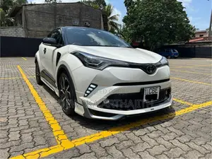 Toyota CHR NGX 10 2018 SUV (Used)